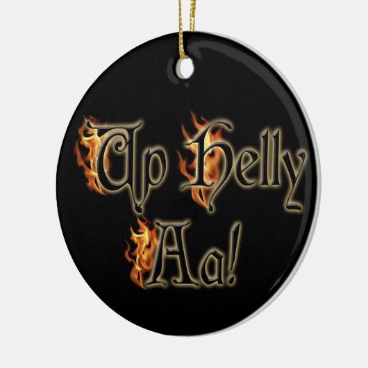 Op Helly Aa. Keramisch Ornament (Links)