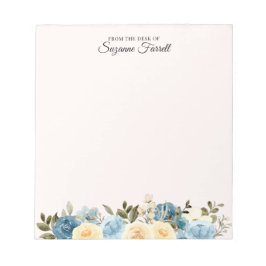 Op het bureau van de Waterverf Blue Floral Light Notitieblok