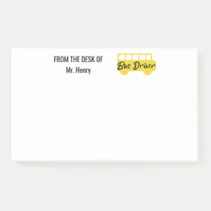 Op het bureau van het schoolbusstation post-it® notes