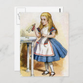 Op het flesje stond "Drink me", dus Alice deed dat Briefkaart (Voorkant / Achterkant)