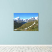 Op het spoor, Matterhorn Uitzicht, Zwitserse Alpen Canvas Afdruk (Insitu (Houten vloer))