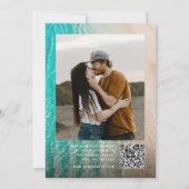 Op het strand typografie foto QR code bruiloft Kaart (Achterkant)