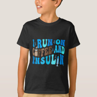 Op koffie en insuline lopen Leuke diabetes bewustw T-shirt