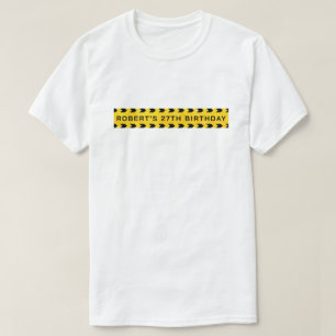 Op maat gemaakt gele politie verjaardags waarschuw t-shirt