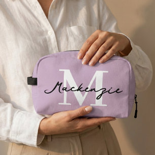 Op maat gemaakt monogram cadeau als feestfavoriet  toilettasje
