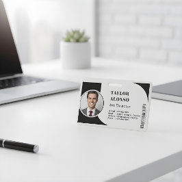 Op maat gemaakt naamkaartje voor medewerkers met l badge