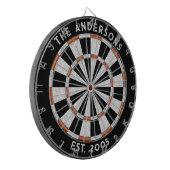 Op maat gemaakte familienaam Rustic Zwart Wit Dart Dartbord (Voorkant Links)