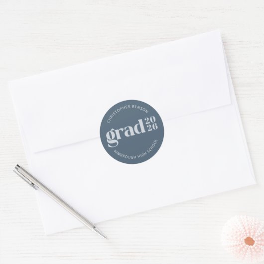 Op maat gemaakte grad 2026 leisteenblauwe afstudee ronde sticker (Envelop)