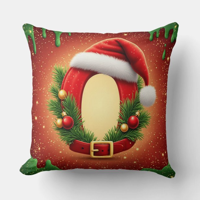 Op maat gemaakte Kerstmis monogram O met kerstmuts Kussen (Voorkant)