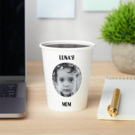 Op maat gemaakte koffiemok met foto en naam papieren bekers