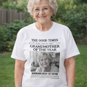 Op maat gemaakte kranten-shirt, oma van het jaar t-shirt