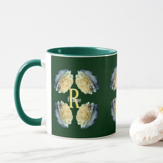 Op maat gemaakte monogram initiaal naam gele rozen mok (Met donut)