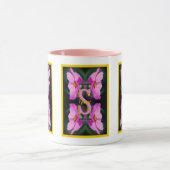 Op maat gemaakte monogram initiaal naam Roze Cosmo Mok (Midden)