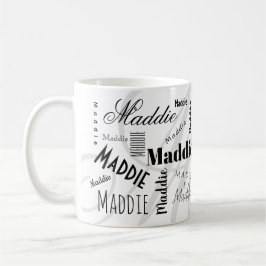 Op maat gemaakte naam Maddie Black White koffiemok