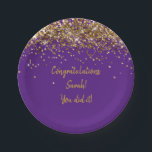 Op maat gemaakte paarse en gouden afstudeerfeest g papieren bordje<br><div class="desc">op maat gemaakte afstudeerfeest papieren bord,  paars en goud rond glinsterend,  glinsterende twinkel glitter viering 2024,  gepersonaliseerde afstudeerklas van 2025,  afgestudeerde phd middelbare school uni,  bachelor verpleegkunde universiteit graad 2026,  universiteit master mba rechten doctor,  verpleegkundige leraar cpa md,  doctorsgraad gunst ingenieur jd mpa,  medische zesde klas arts assistent</div>