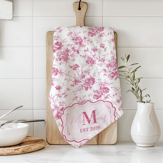 Op maat gemaakte roze toile bloemendekor met monog theedoek
