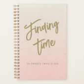 Op maat gemaakte typografie met roze en goud in ve planner (Voorkant)