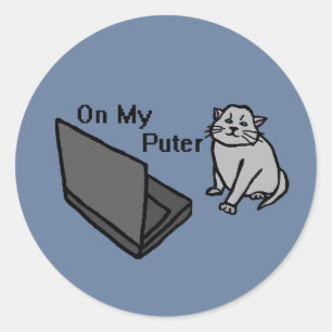 Op Mijn Computer Grappige Computer Grijze Kat Meme Ronde Sticker