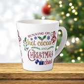 Op warme cacao en kerstmis latte mok