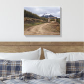 Op Weg Huiswaarts in de Weide  Canvas Afdruk (Insitu (Slaapkamer))