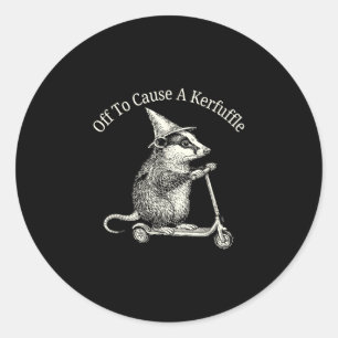 Op weg om een rel te schoppen buidelrat humor  ronde sticker