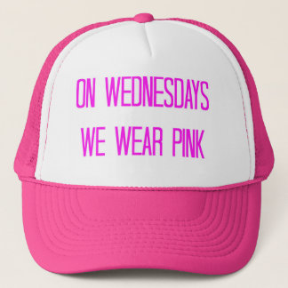 Op woensdag Draag we Roze Trucker Pet