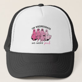 Op woensdagen dragen we roze spookachtige boo bend trucker pet