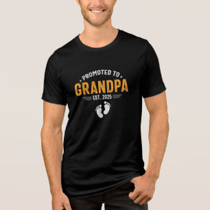 Opa Est 2025 wordt binnenkort opa Tri-Blend Shirt