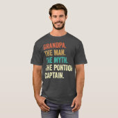 Opa Man Myth Pontoon Kapitein voor mannen T-shirt (Voorkant volledig)