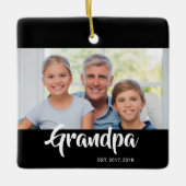 Opa Richtte Zwarte Witte Script Foto Op Keramisch Ornament (Voorkant)