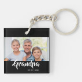Opa Stelde Modern Schrift Foto Op Sleutelhanger (Achterkant)