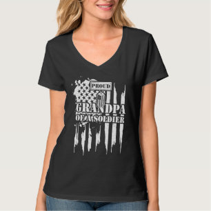 Opa Trots Opa Van Een Soldaat  Veteraan Zeggen T-shirt