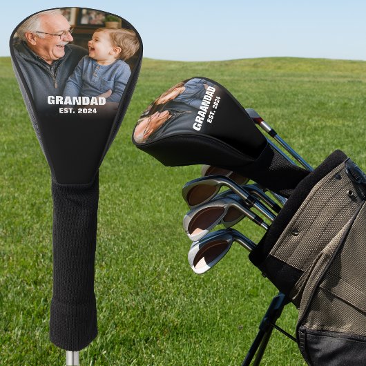 Opa voor het eerst gefotografeerd met kleinkind golfheadcover