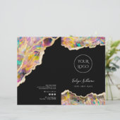 Opaal ontwerp op zwarte diensten menubrochure (Staand voorkant)