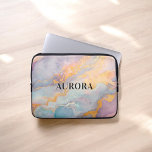 Opal Stone Abstracte textuur kleurrijk Laptop Sleeve<br><div class="desc">Introductie van onze gepersonaliseerde Opal Stone Laptop Sleeve, een luxe mix van stijl, bescherming en persoonlijke expressie. Deze laptophoes, versierd met een fascinerende opaalstenen textuur, weerspiegelt de glinsterende schoonheid van een van de meest betoverende edelstenen van de natuur. Het is niet alleen een beschermend hoesje; het is een geavanceerd accessoire...</div>