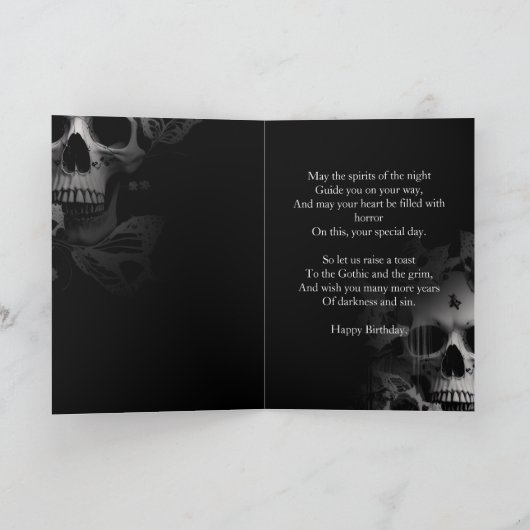 Opbrengstembrace: zwarte en witte grafische schede kaart (Binnen)