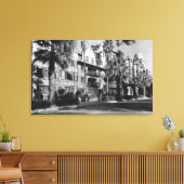 Opdracht naar buiten, CA-foto Canvas Afdruk (Insitu (Woonkamer))