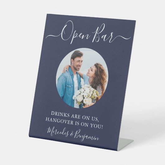Open Bar - Aangepaste foto marineblauwe bruiloft Reclamebord Met Voetstuk (Voorkant)