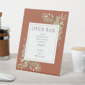 Open Bar Elegante Waterverf Groene Terracotta Reclamebord Met Voetstuk (Insitu)