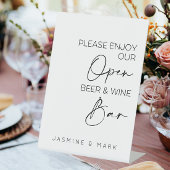 Open bier en wijn bar bruiloft reclamebord met voetstuk