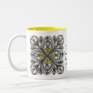 Open Bloem Handgetekende Doodle met Citat over Kof Tweekleurige Koffiemok