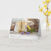 Open Boek en Bloemen op driftwood Kaart (Gele Bloem)