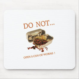 Open geen blik van de Wormen Muismat