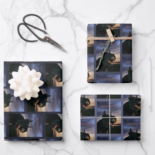 Open If You Dare. Big, black dog Inpakpapier Vel (Voorkant)