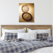 Open kistdeksel, uit Cornalaragh Canvas Afdruk (Insitu (Slaapkamer))