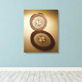 Open kistdeksel, uit Cornalaragh Canvas Afdruk (Insitu (Houten vloer))