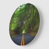 open klok voor natuur op de weg (Hoek)