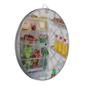 Open koelkast gevuld met voedsel dartbord (Voorkant Links)