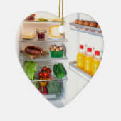 Open koelkast gevuld met voedsel keramisch ornament (Rechts)