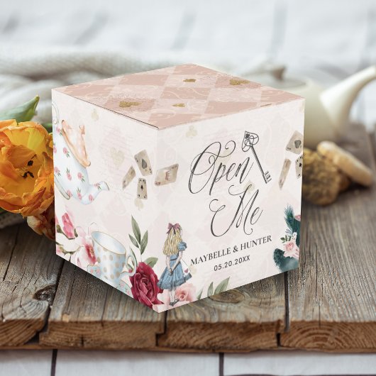 Open me Alice in Wonderland Fairytale taal Bedankdoosjes